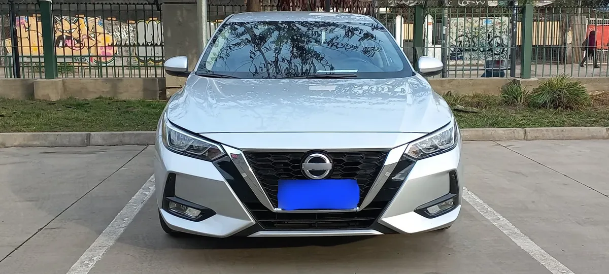 NISSAN SENTRA 2.0 Sense Mt año 2021