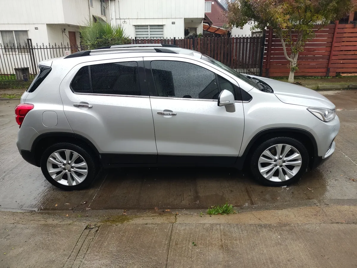 CHEVROLET TRACKER 1.8 Ls At 4x4 año 2018