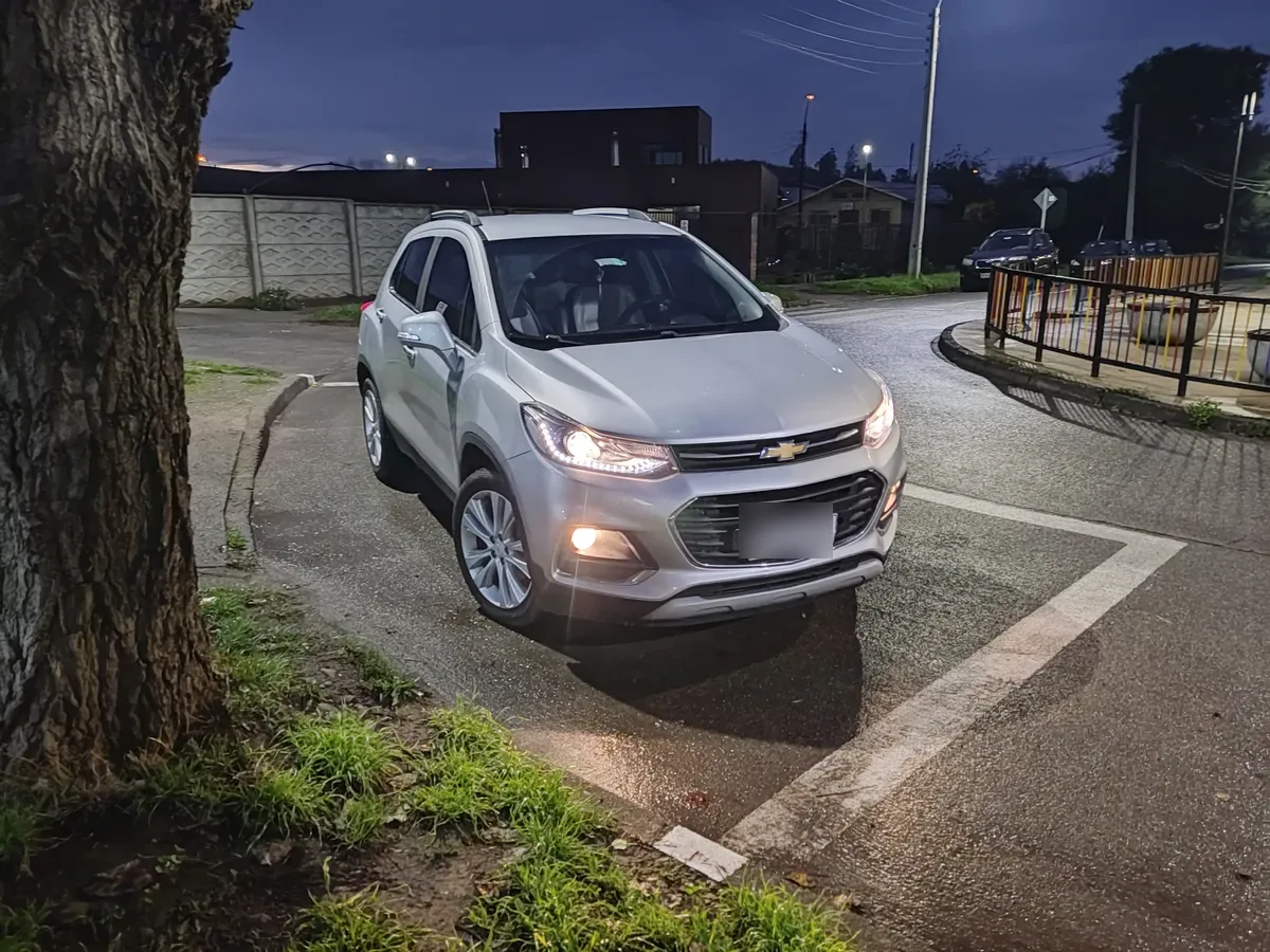CHEVROLET TRACKER 1.8 Ls At 4x4 año 2018