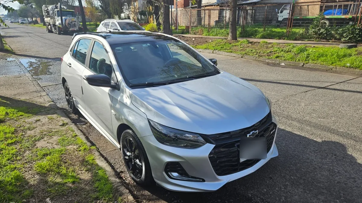 Chevrolet Onix 1.0 Hb Rs Mt año 2022