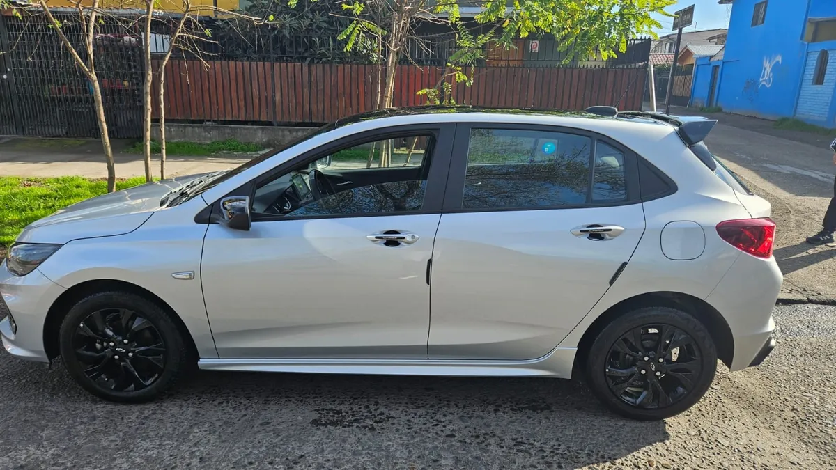 Chevrolet Onix 1.0 Hb Rs Mt año 2022