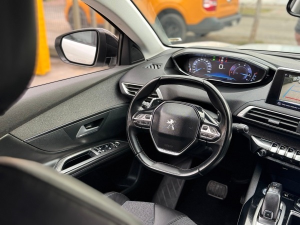 Peugeot 5008 1.5 Gt Line At Diesel año 2019