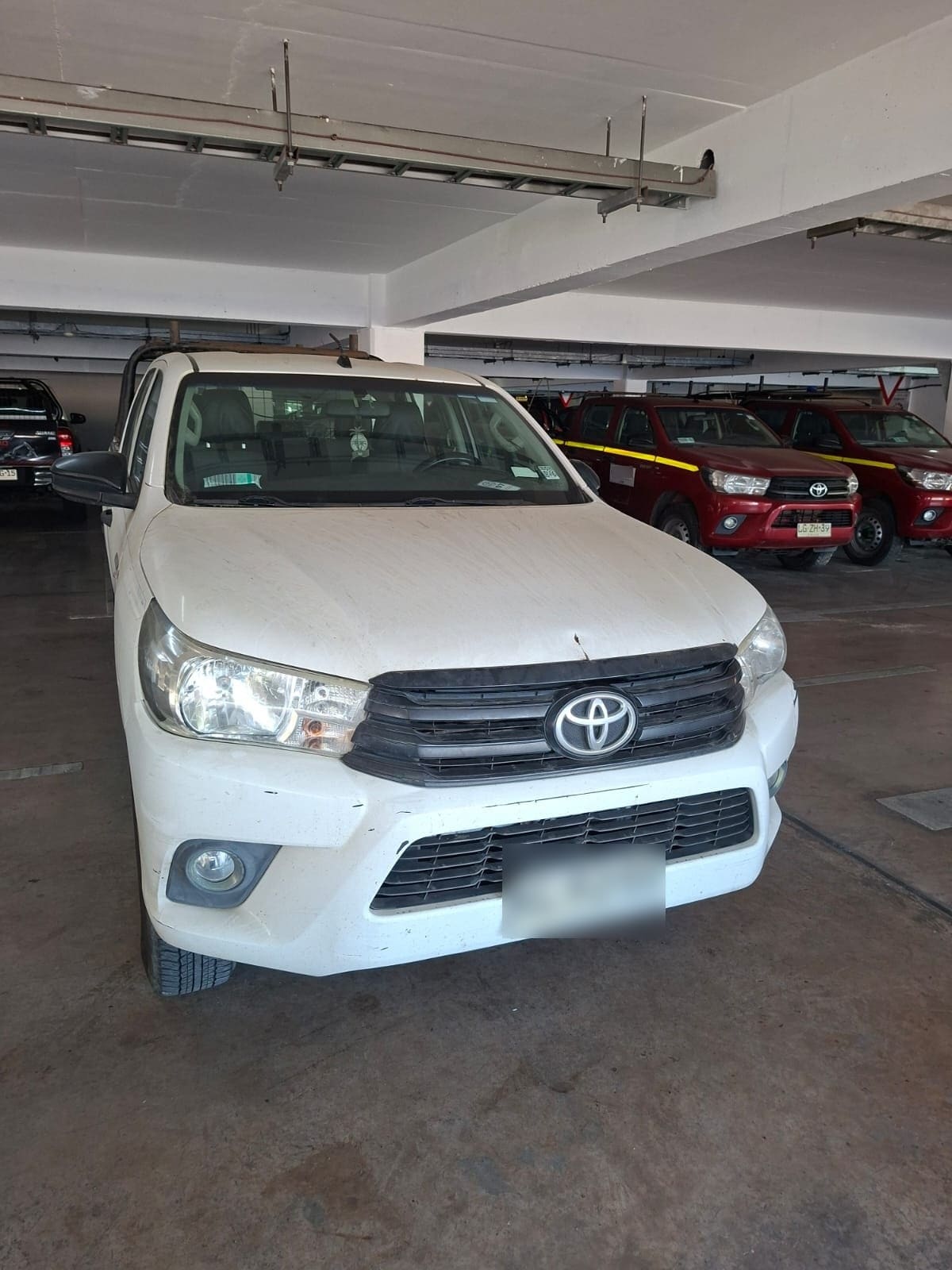 TOYOTA HILUX 2.4 New Hilux Fgq00 Dx / Fhq10 Dx Mt Diesel año 2018
