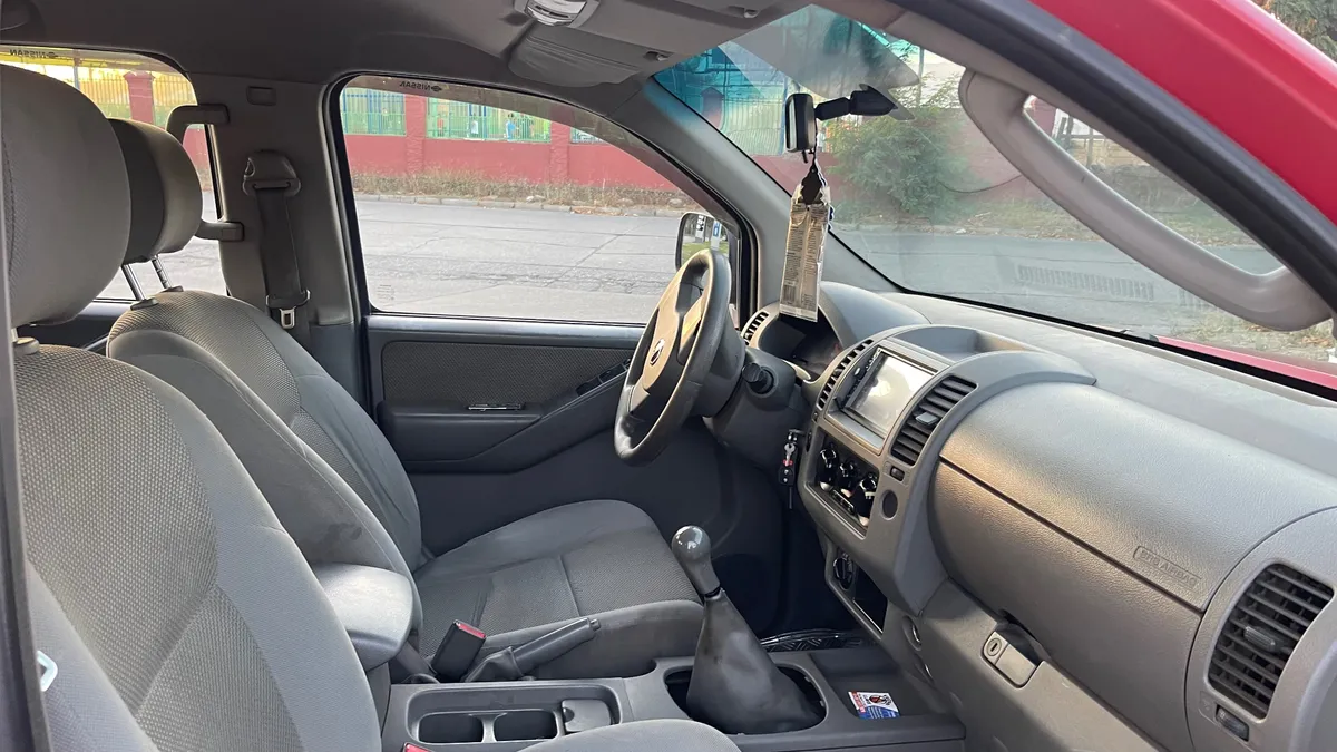 Nissan NAVARA 2.5 Se Mt 4x4 Diesel año 2012
