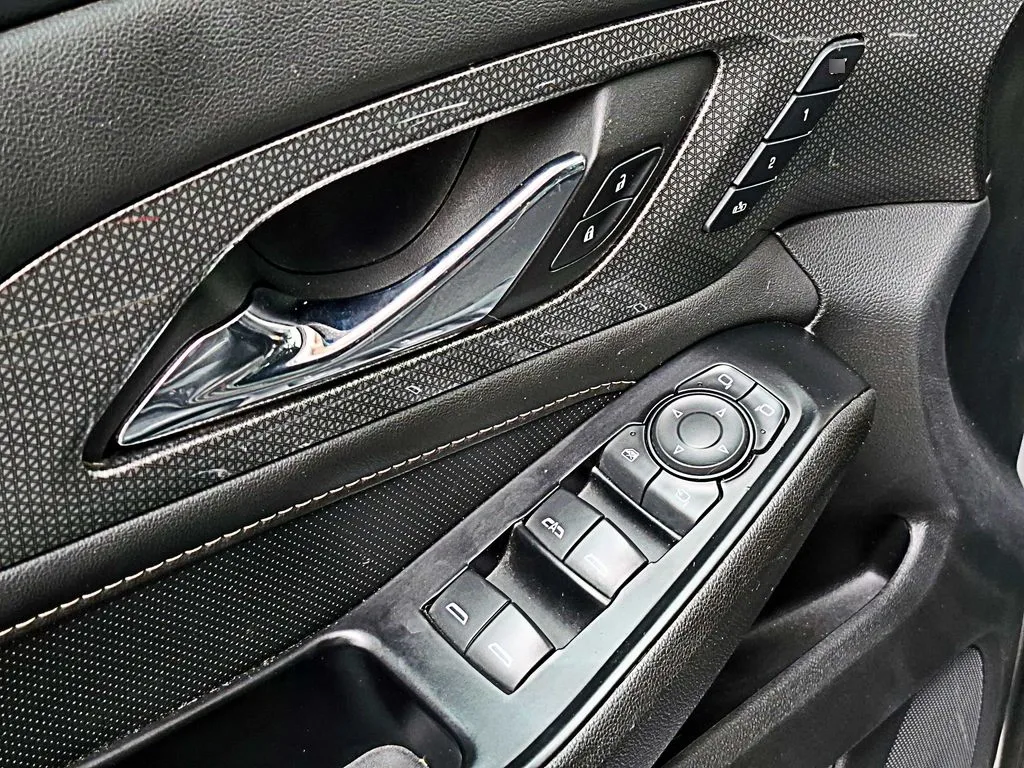 Chevrolet Traverse 3.6 Premier Awd At 5p año 2024