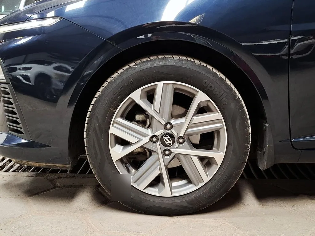 Hyundai Accent 1.5 Design 4x2 Mt 4p año 2024