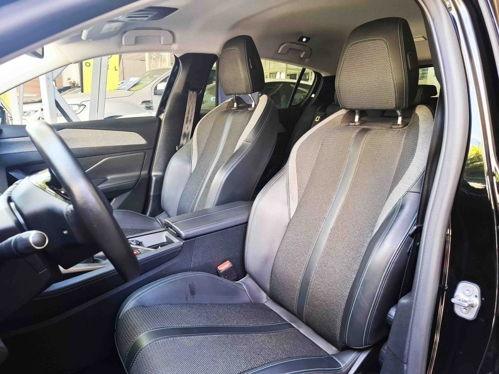 Peugeot 308 Allure año 2024