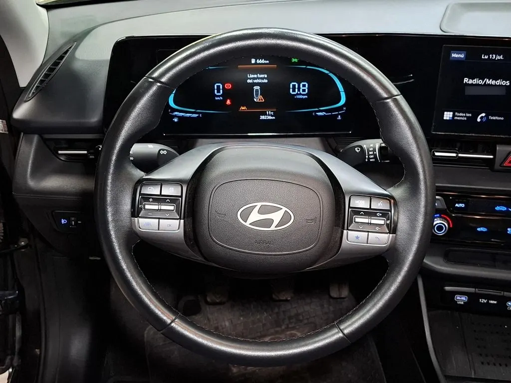 Hyundai Accent 1.5 Design 4x2 Mt 4p año 2024