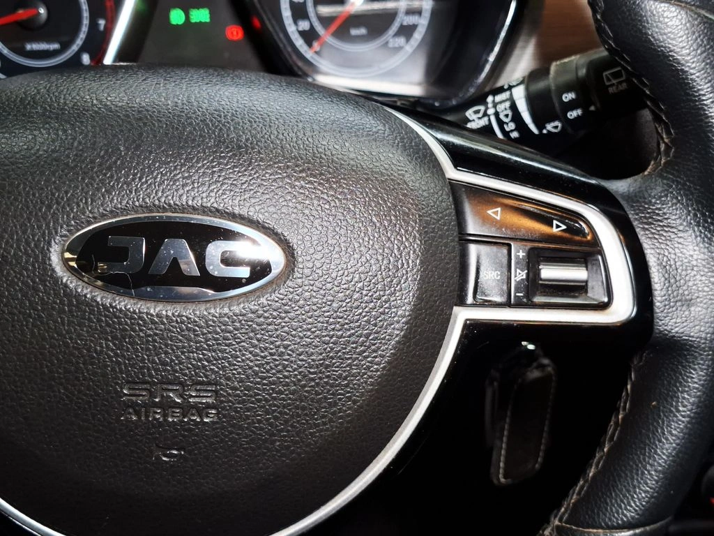 JAC S2 1.5 Comfort 4x2 Mt 5p año 2021