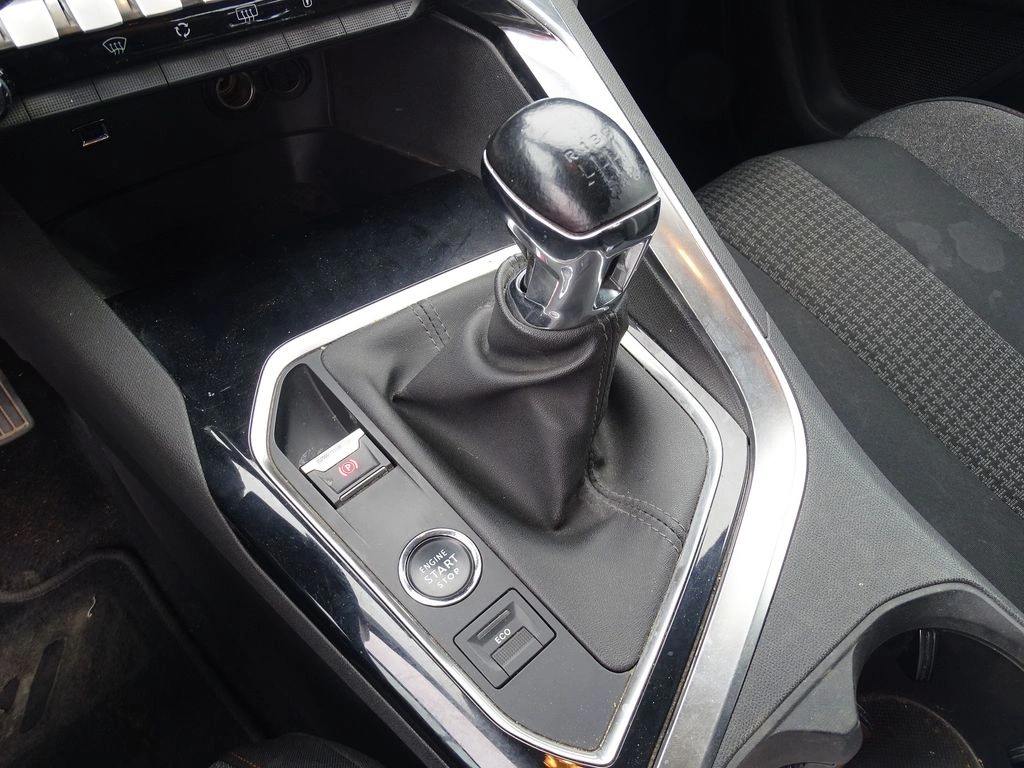 Peugeot 3008 Active Pack año 2023