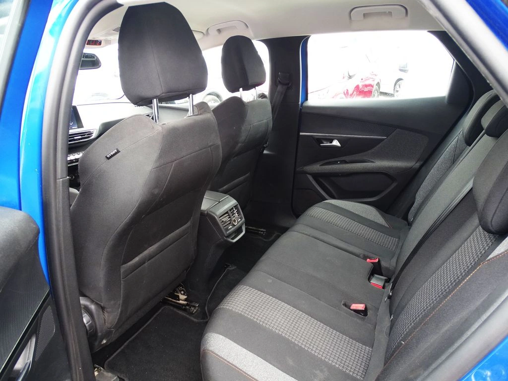 Peugeot 3008 Active Pack año 2023