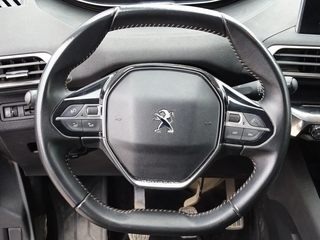 Peugeot 3008 Active Pack año 2023