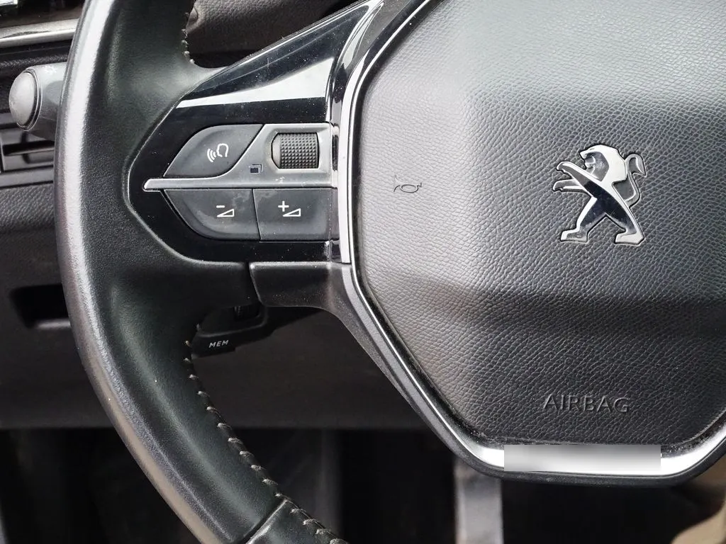 Peugeot 3008 Active Pack año 2023