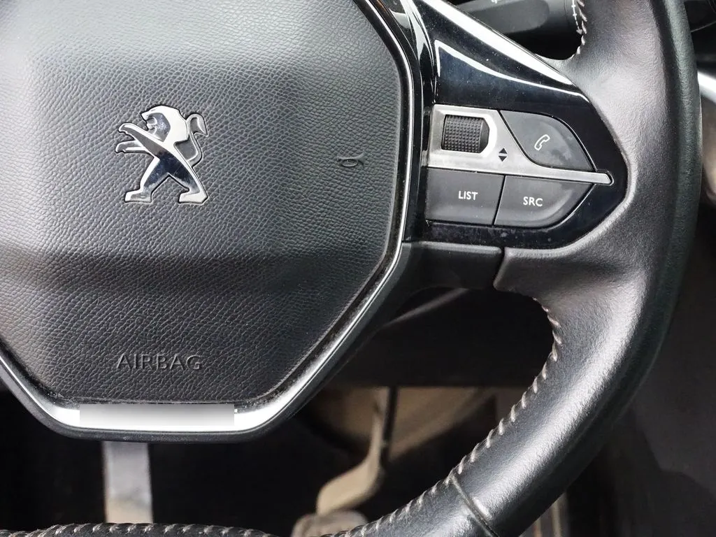 Peugeot 3008 Active Pack año 2023