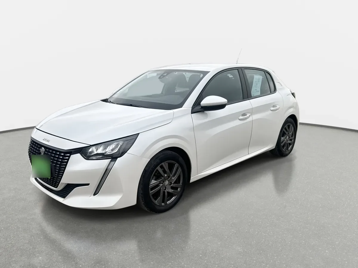Peugeot 208 1.2 Puretech Active Pack 4x2 75 Mt 5p año 2022