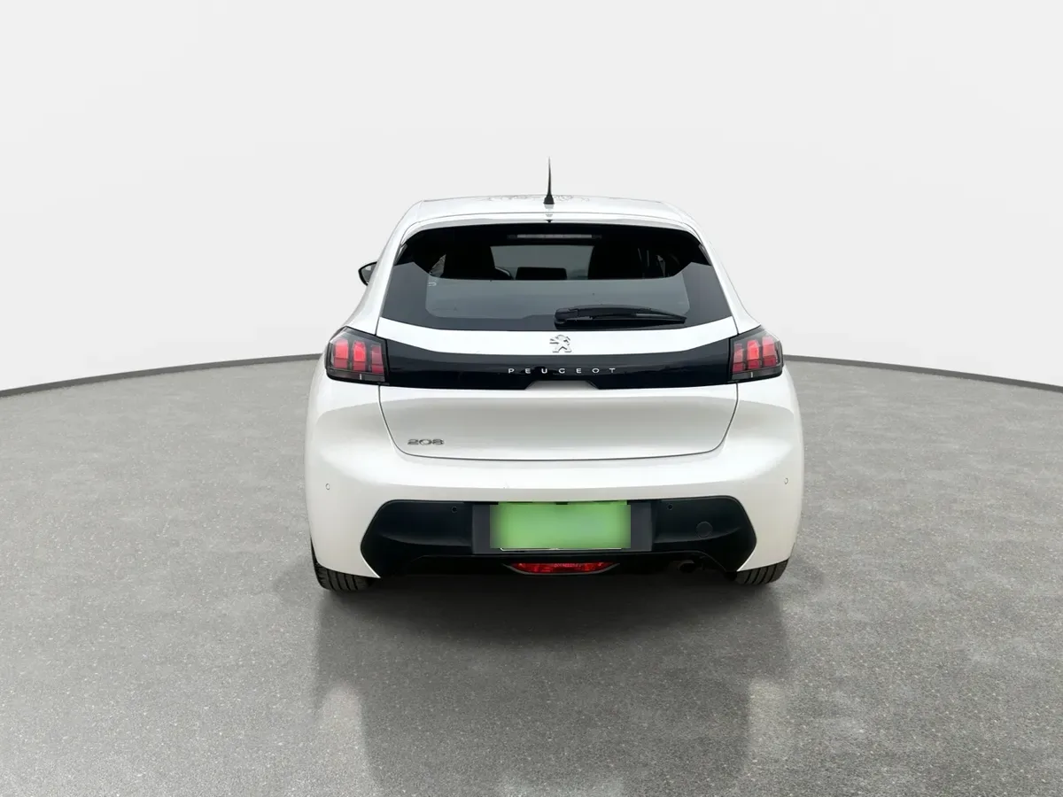 Peugeot 208 1.2 Puretech Active Pack 4x2 75 Mt 5p año 2022