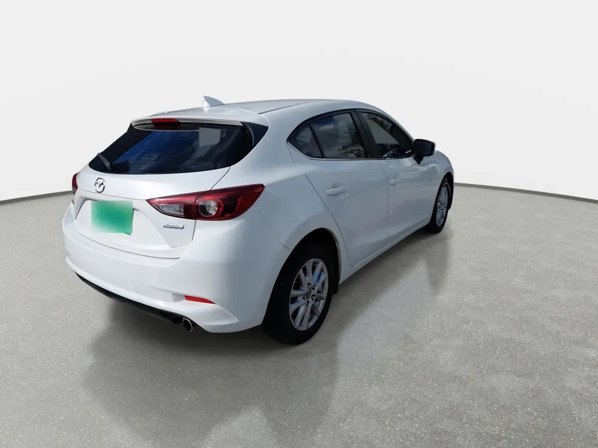 Mazda 3 2.0 V Sport 4x2 Hb 6mt 5p año 2018