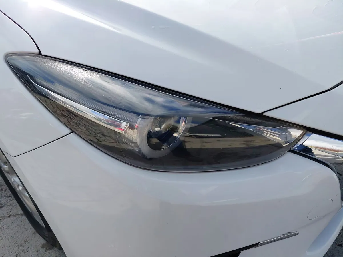 Mazda 3 2.0 V Sport 4x2 Hb 6mt 5p año 2018