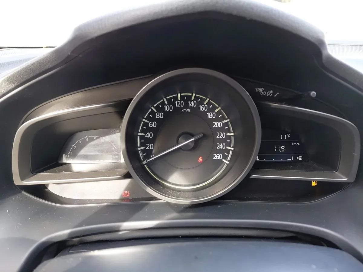 Mazda 3 2.0 V Sport 4x2 Hb 6mt 5p año 2018