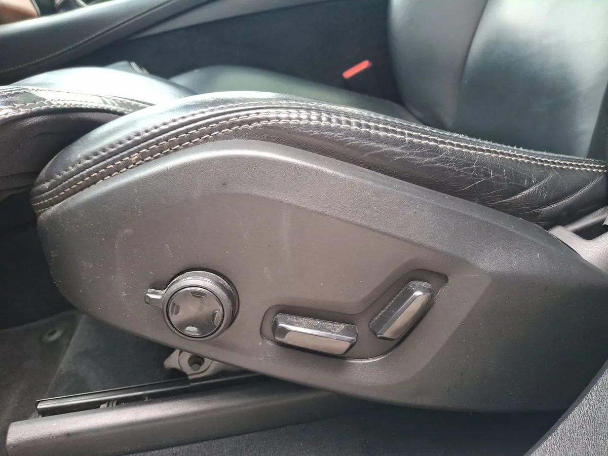 Volvo Xc90 2.0 D5 Diesel Inscription At 5p año 2019