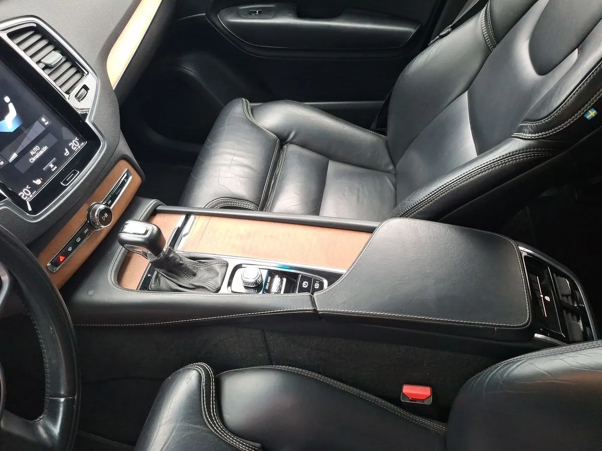 Volvo Xc90 2.0 D5 Diesel Inscription At 5p año 2019