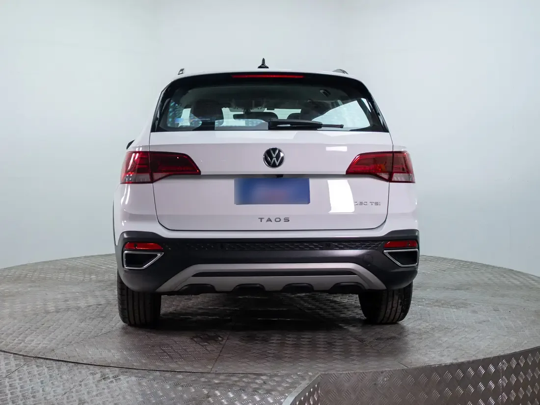 Volkswagen Taos 1.4 Tsi Comfortline A año 2025