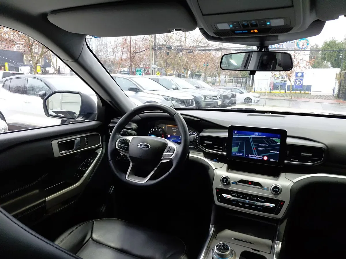 Ford Explorer 2.3 Ecoboost Xlt 4x2 At 5p año 2022