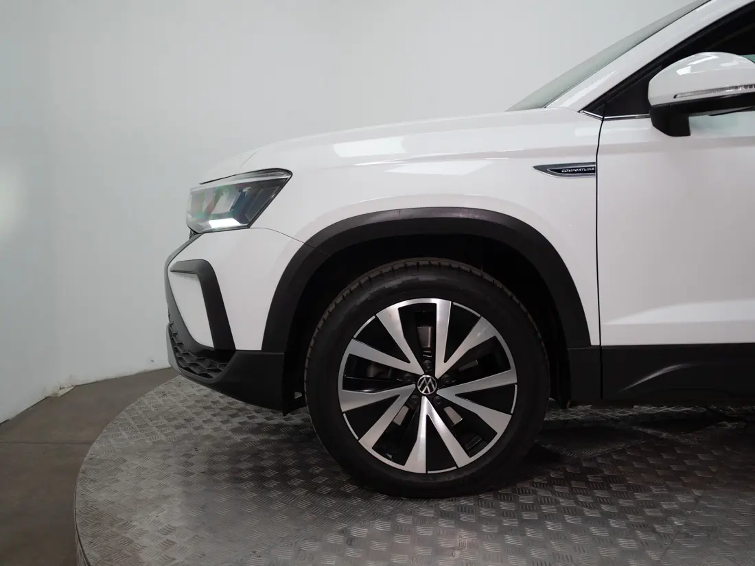 Volkswagen Taos 1.4 Tsi Comfortline A año 2025
