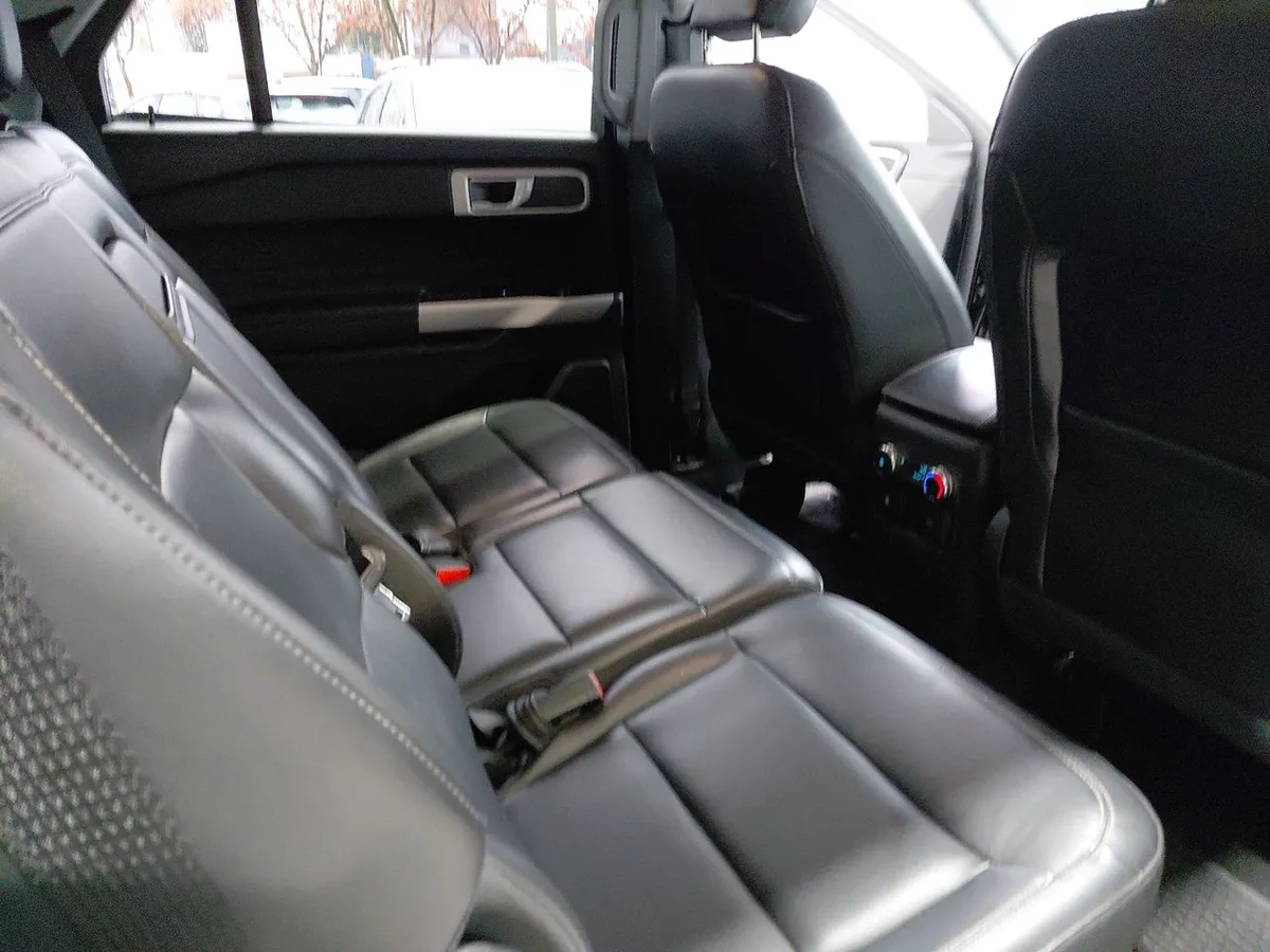 Ford Explorer 2.3 Ecoboost Xlt 4x2 At 5p año 2022