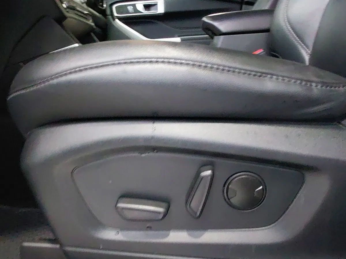 Ford Explorer 2.3 Ecoboost Xlt 4x2 At 5p año 2022