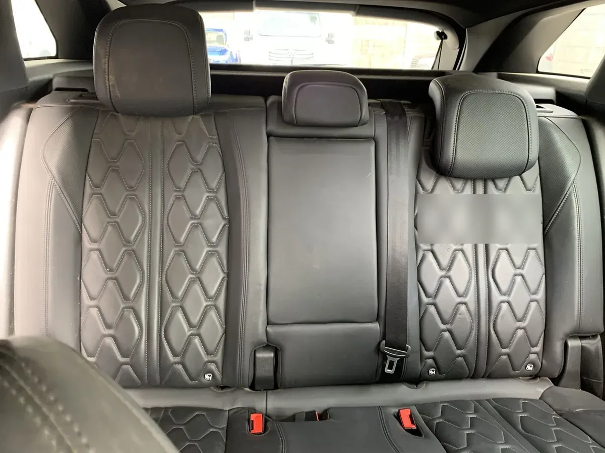 Peugeot 3008 1.6 Gt Hybrid4 300 4x4 Eat8 5p año 2024