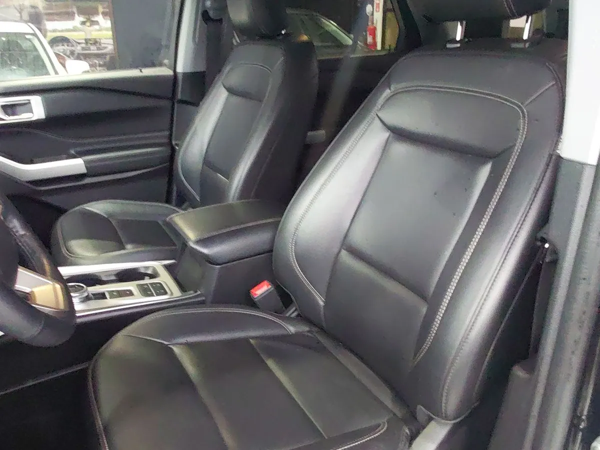 Ford Explorer 2.3 Ecoboost Xlt 4x2 At 5p año 2022