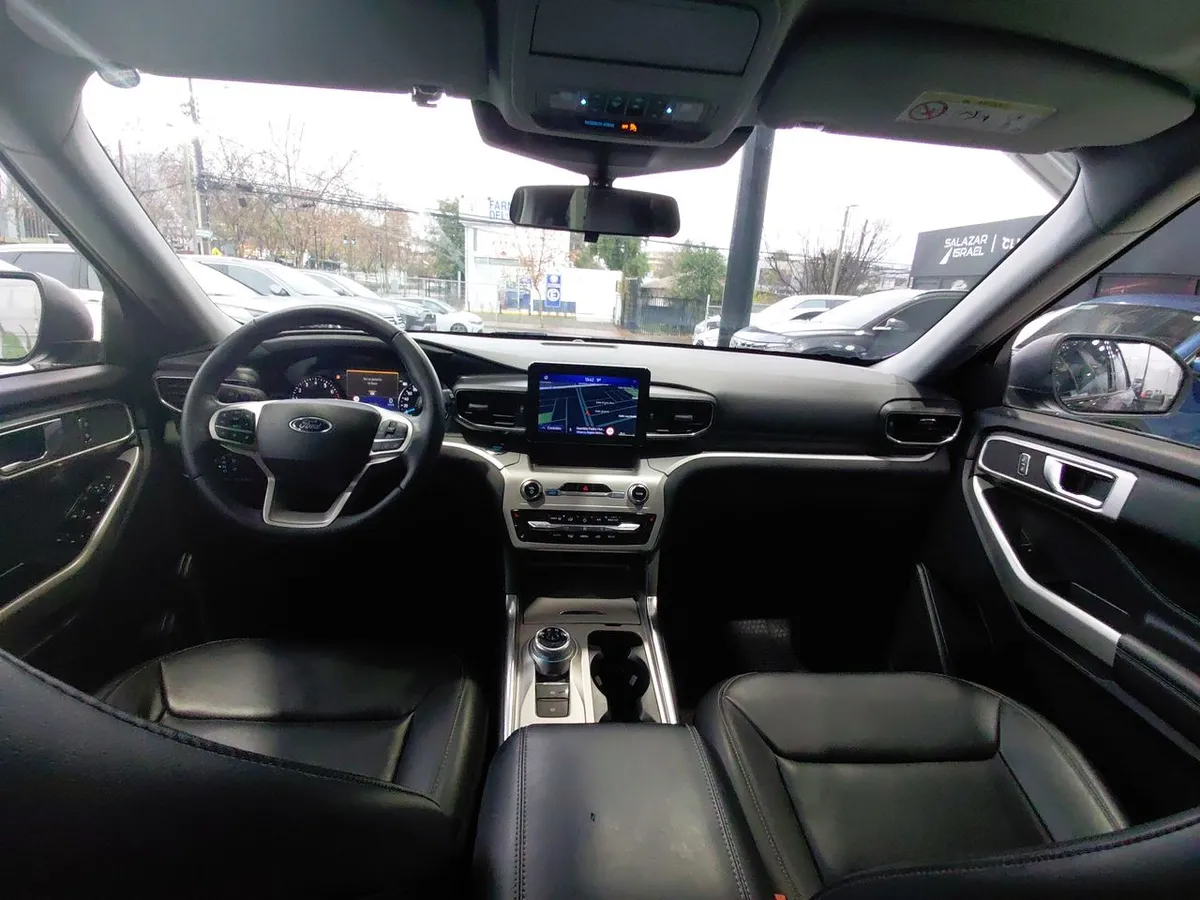 Ford Explorer 2.3 Ecoboost Xlt 4x2 At 5p año 2022