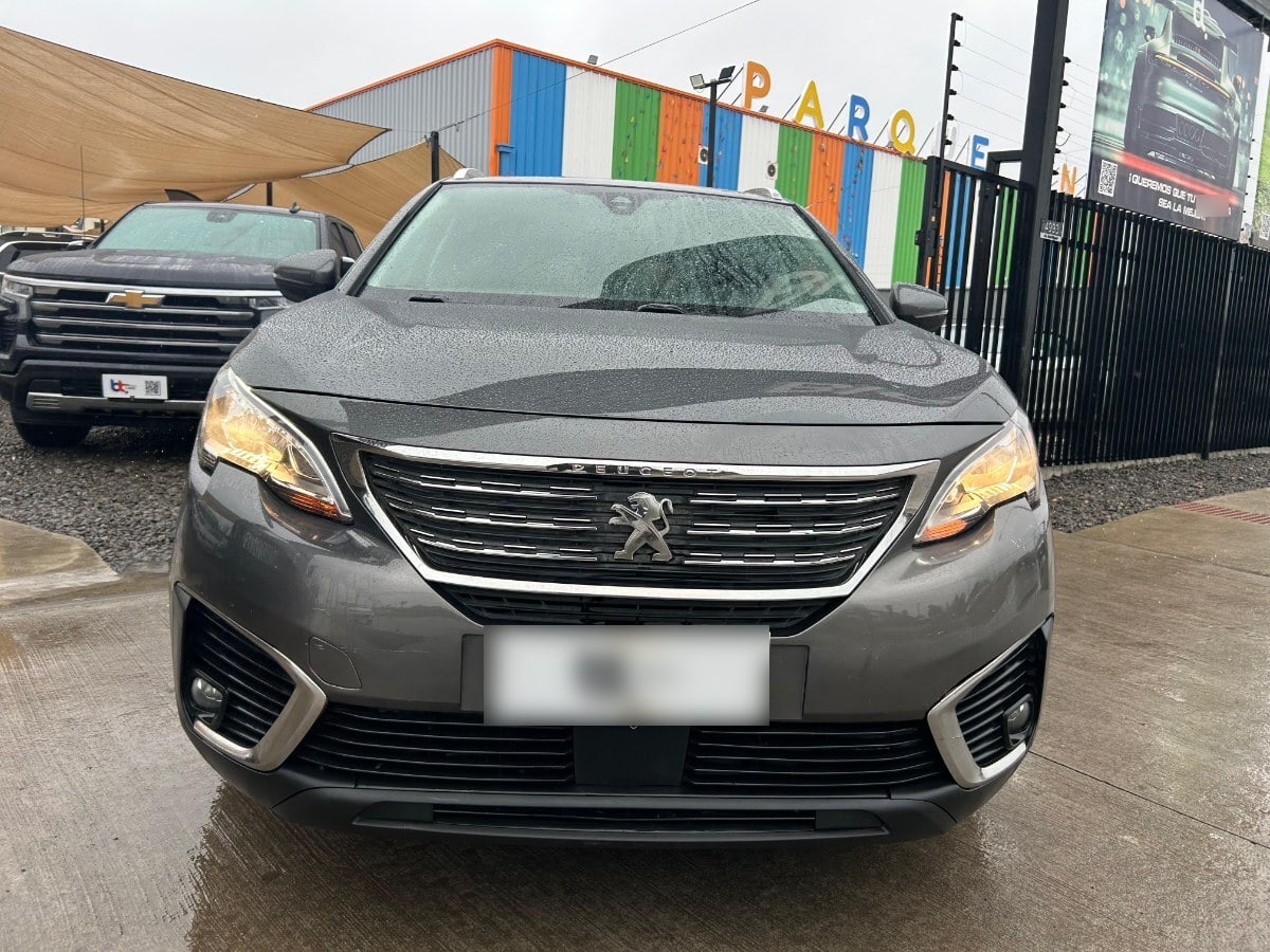 Peugeot 5008 Active Bluehdi 1.5 At año 2019