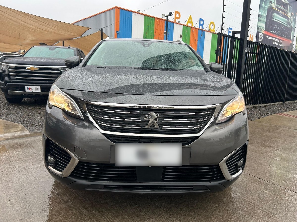 Peugeot 5008 Active Bluehdi 1.5 At año 2019