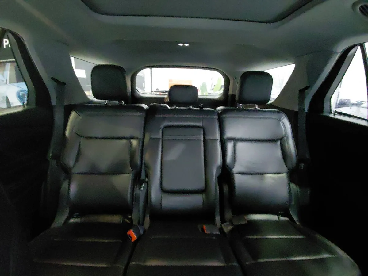 Ford Explorer 2.3 Ecoboost Xlt 4x2 At 5p año 2022