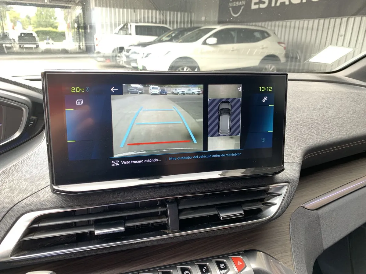 Peugeot 3008 1.6 Gt Hybrid4 300 4x4 Eat8 5p año 2024