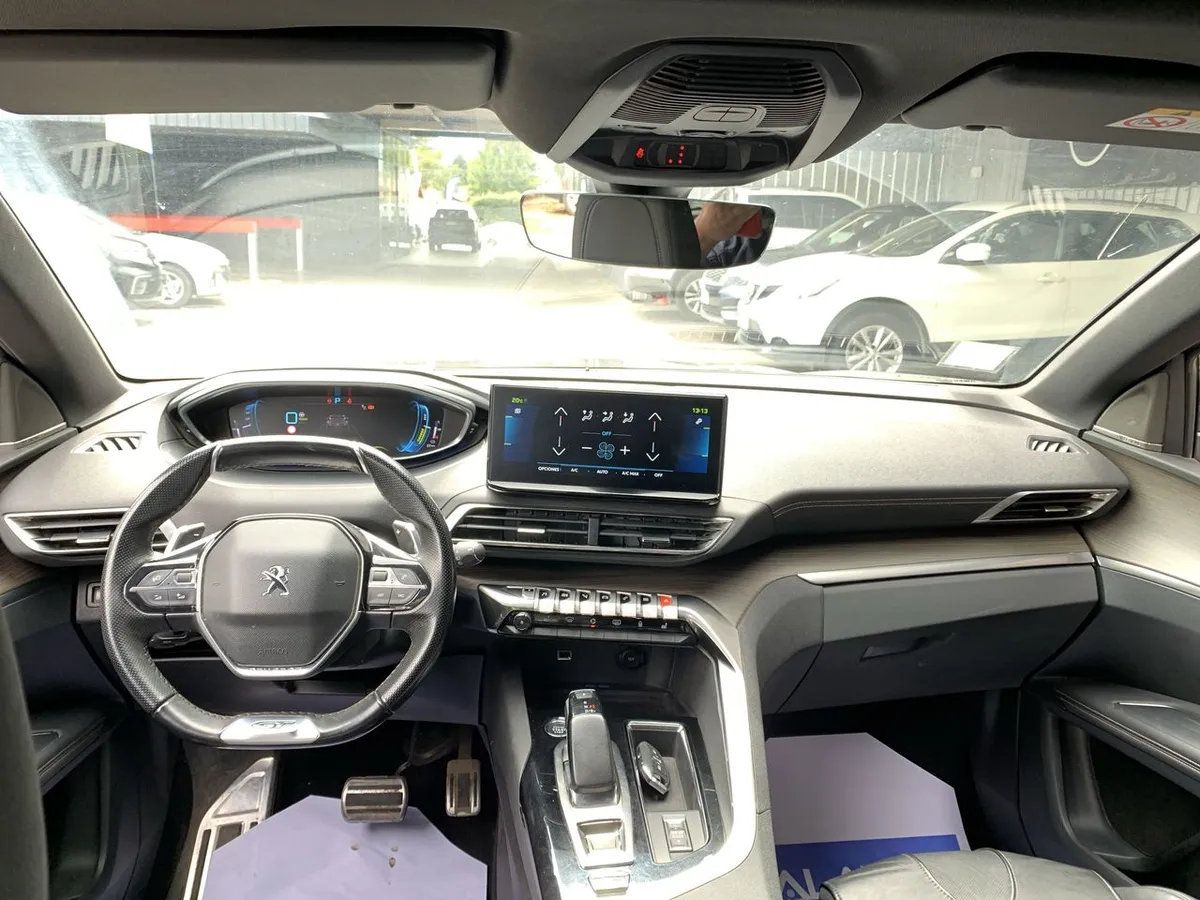 Peugeot 3008 1.6 Gt Hybrid4 300 4x4 Eat8 5p año 2024