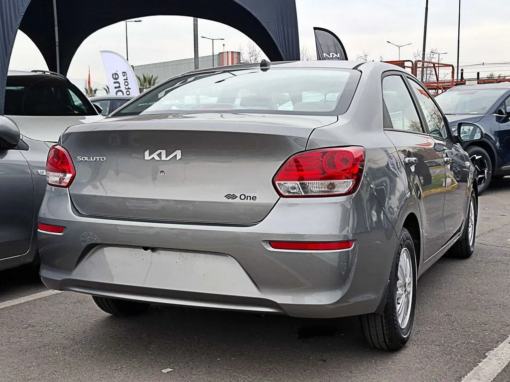 Kia Soluto Mt año 2026