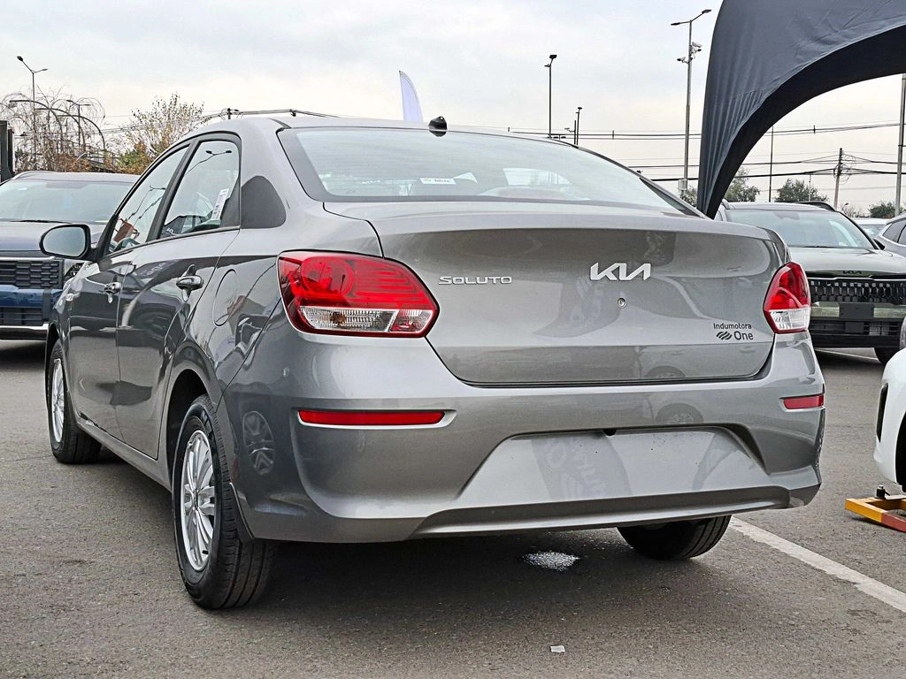 Kia Soluto Mt año 2026