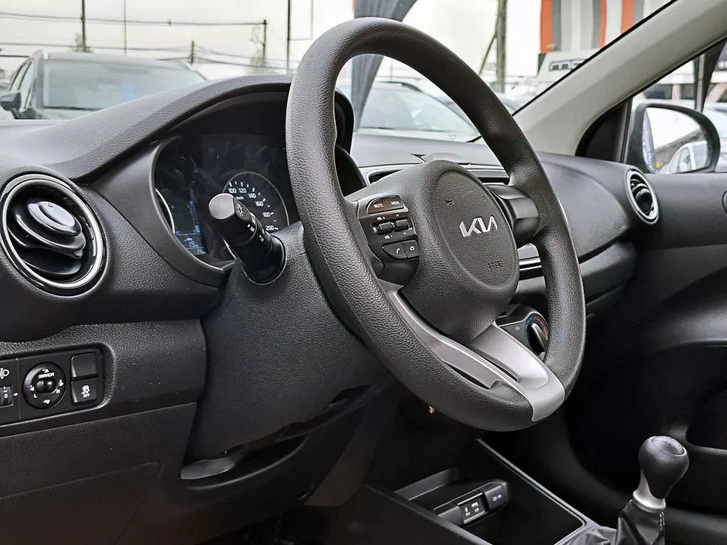 Kia Soluto Mt año 2026