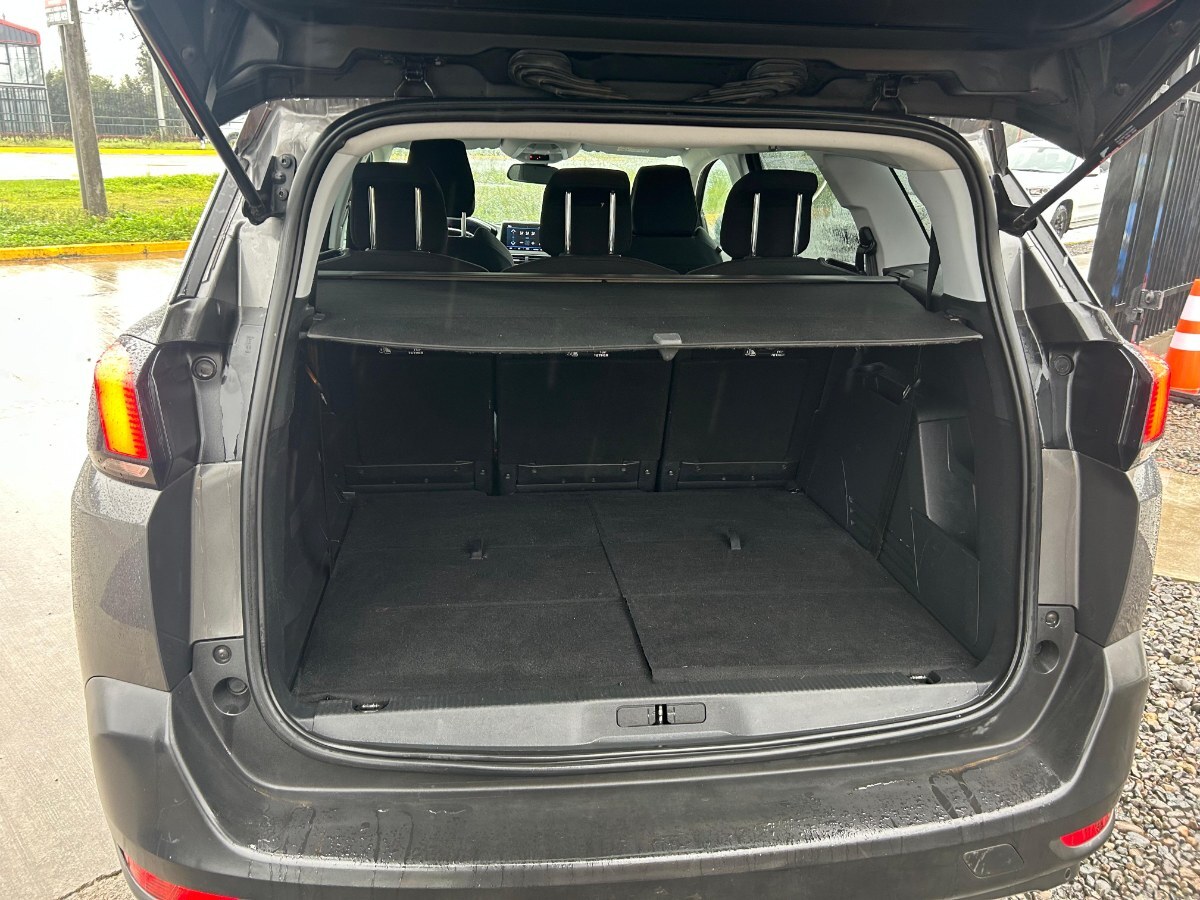 Peugeot 5008 Active Bluehdi 1.5 At año 2019