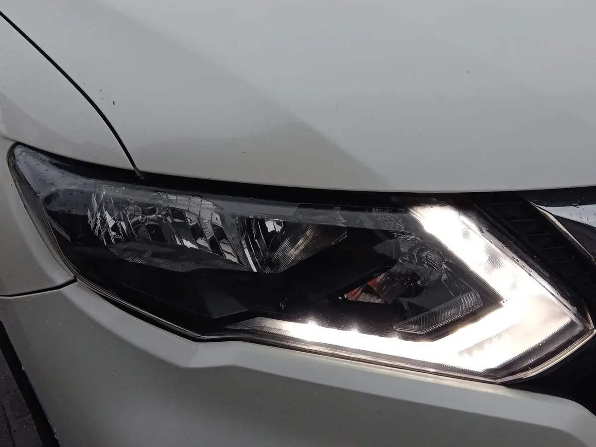 Nissan X-Trail 2.5 Sense 4x2 3row Cvt At 5p año 2023