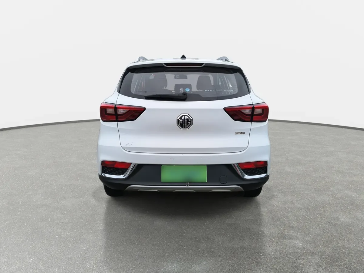 MG Mg Zs 1.5 Std 4x2 Mt 5p año 2023