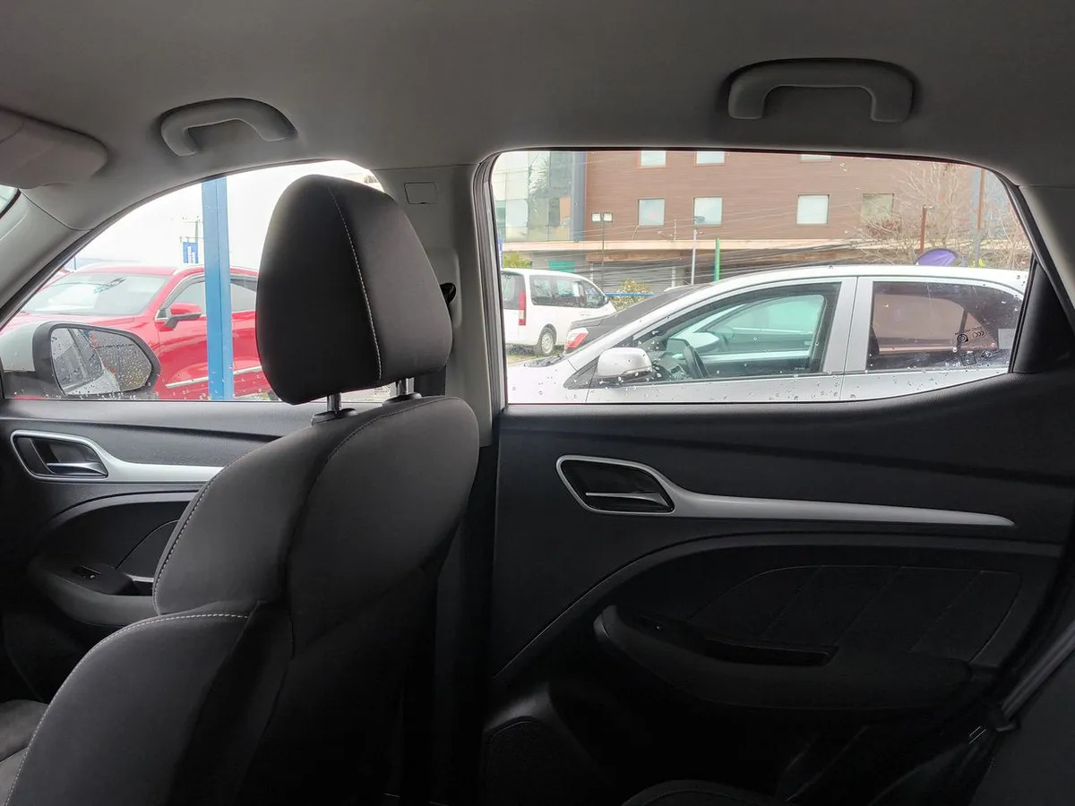 MG Mg Zs 1.5 Std 4x2 Mt 5p año 2023