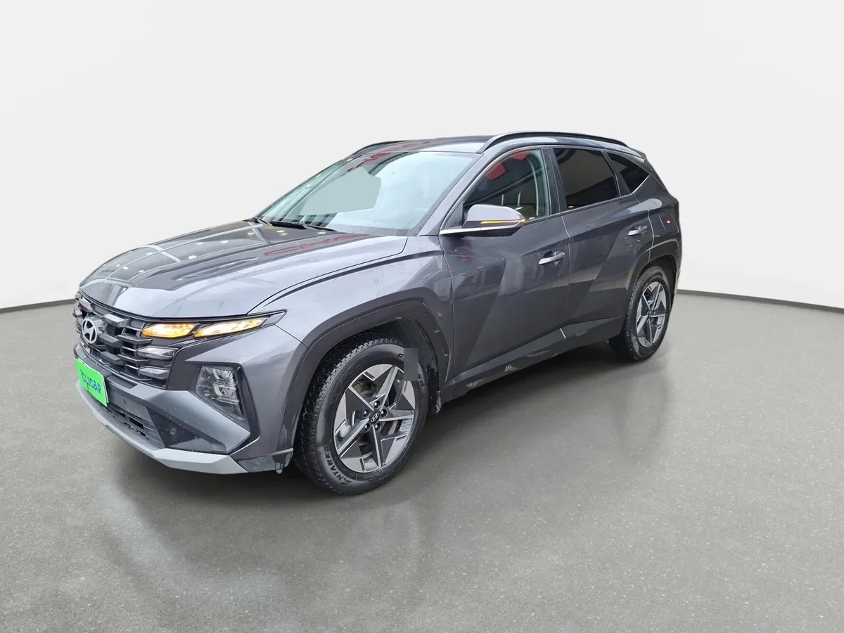 Hyundai Tucson 2.0 Nx4 Plus Fl Diesel 4wd At 5p año 2025