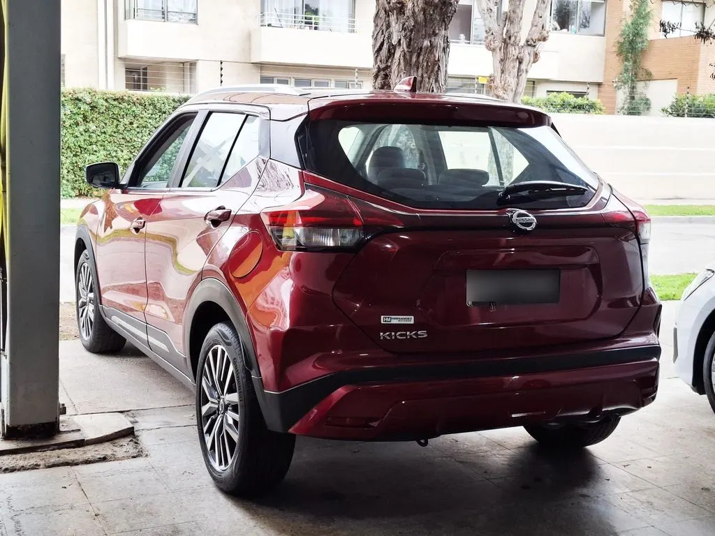 Nissan Kicks 1.6 Exclusive 4x2 Cvt At 5p año 2021