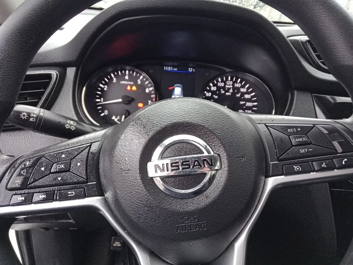 Nissan X-Trail 2.5 Sense 4x2 3row Cvt At 5p año 2023