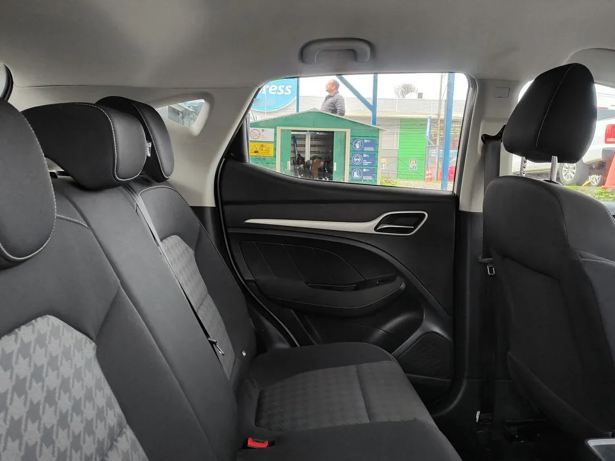 MG Mg Zs 1.5 Std 4x2 Mt 5p año 2023
