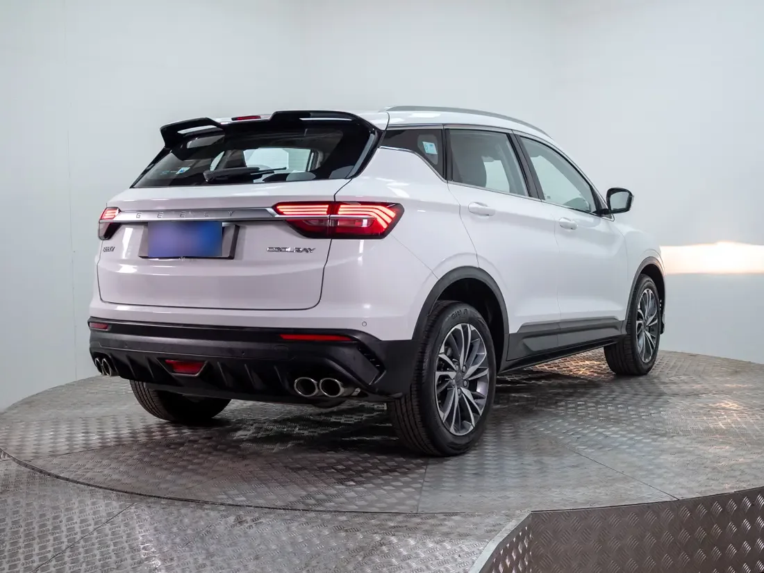 Geely Coolray 1.5 Exclusive 7dct At año 2023